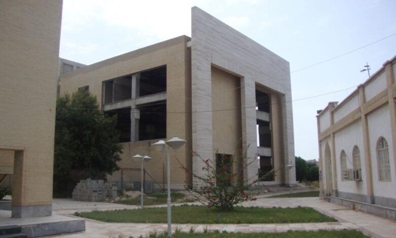 تحلیل نمونه موردی کتابخانه مرکزی بوشهر