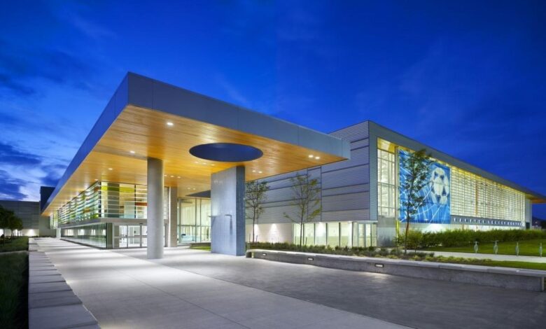 نمونه موردی مجموعه ورزشی کانادا