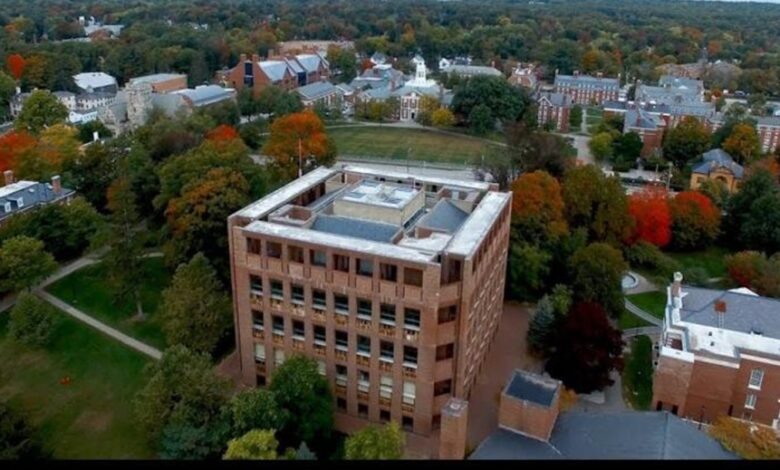 تحلیل 2 نمونه موردی کتابخانه خارجی